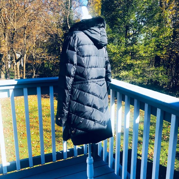 VIA SPIGA Stylish Black Puffer Coat Hooded Size L/ M Excellent Condition - Picture 4 of 9